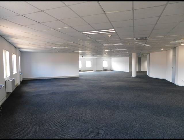 542M² OFFICE TO LET IN PARKTOWN